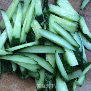 香干拌黄瓜的做法步骤：4