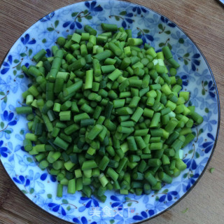 酱肉末炒蒜苔的做法步骤：4