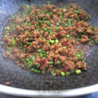 酱肉末炒蒜苔的做法步骤：7