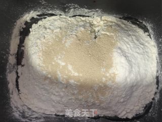 红心火龙果面包的做法步骤：5