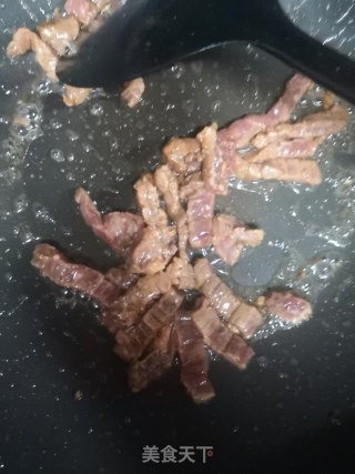 玉米牛肉披萨的做法步骤：3