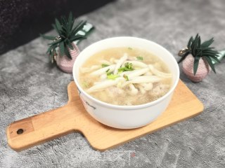 排骨松茸菇汤的做法步骤：3