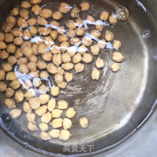 咸香椿拌鹰嘴豆的做法步骤：3