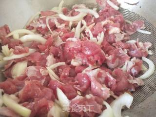 炒牛肉片的做法步骤：3