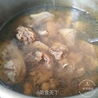 墨鱼水鸭汤的做法步骤：7