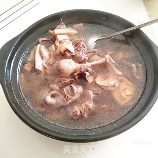 墨鱼水鸭汤的做法步骤：8