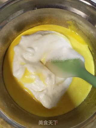 槐花戚风蛋糕的做法步骤：11
