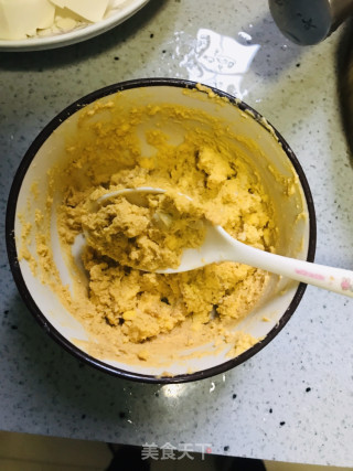 蟹黄豆腐的做法步骤：3