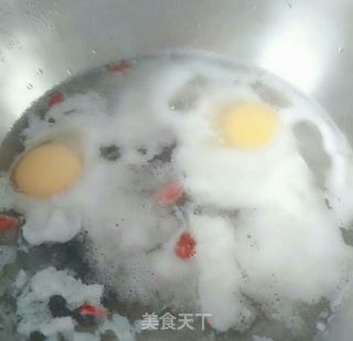 冰糖荷包蛋的做法步骤：3