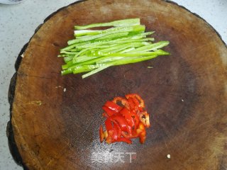 洋白菜炒青椒的做法步骤：7