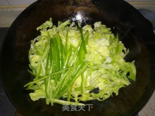 洋白菜炒青椒的做法步骤：9