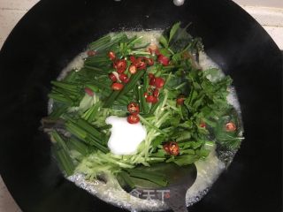 闷黄鳝的做法步骤：5