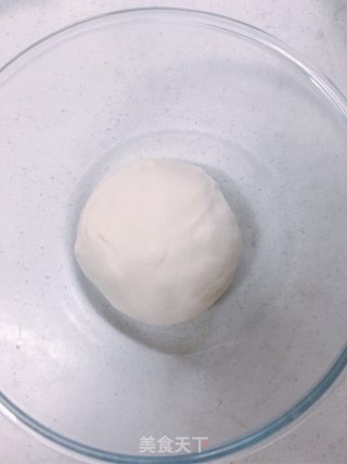 鸡肉虾仁披萨的做法步骤：1