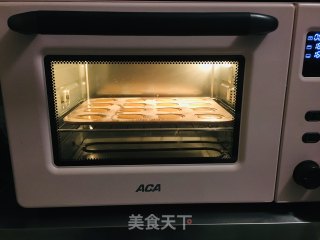 草莓夹心玛德琳的做法步骤：6