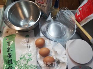 苦荞戚风蛋糕的做法步骤：1