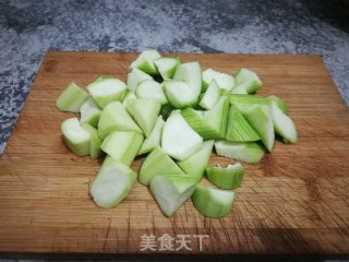 虾干炒丝瓜的做法步骤：2
