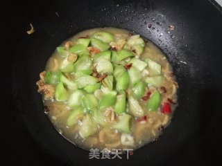 虾干炒丝瓜的做法步骤：9