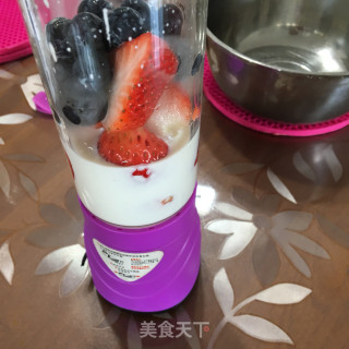 双莓果汁的做法步骤：3
