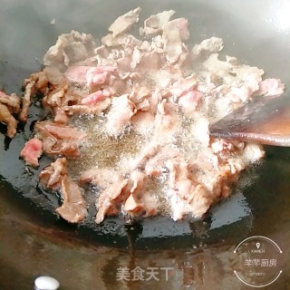 蒜薹炒牛肉的做法步骤：6