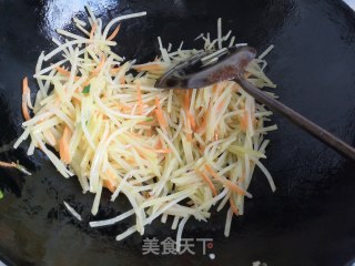 尖椒土豆丝的做法步骤：6