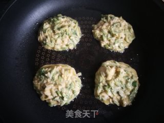 槐花小饼的做法步骤：6