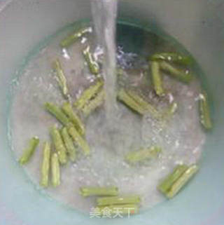 梅豆炒南瓜的做法步骤：3