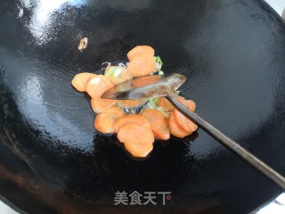 腊肉炒瓜片的做法步骤：8