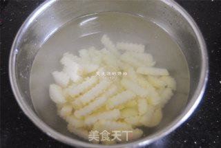 孜然狼牙土豆的做法步骤：3