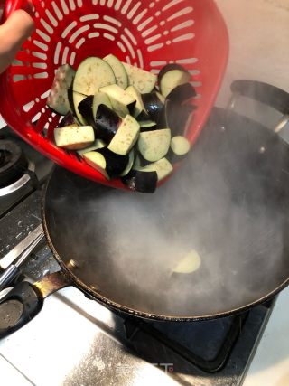 茄子红烧土豆的做法步骤：5