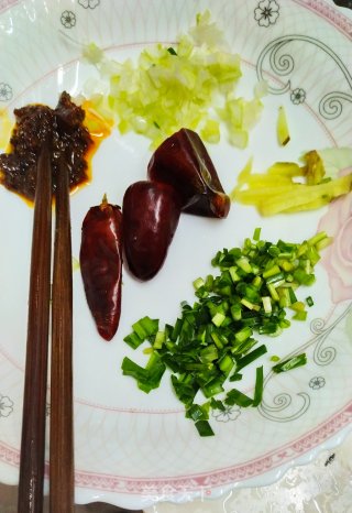炒河粉的做法步骤：2