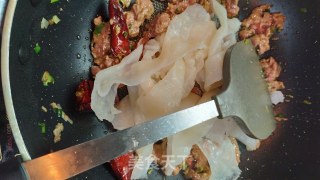 炒河粉的做法步骤：5