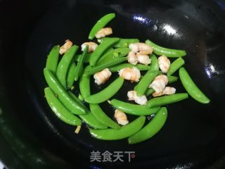 甜豆角炒虾仁的做法步骤：6