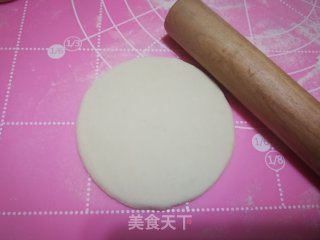 香辣槐花猪肉生煎包的做法步骤：10