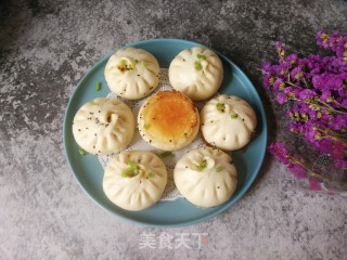 香辣槐花猪肉生煎包的做法步骤：21
