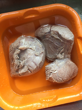 卤牛肉的做法步骤：3