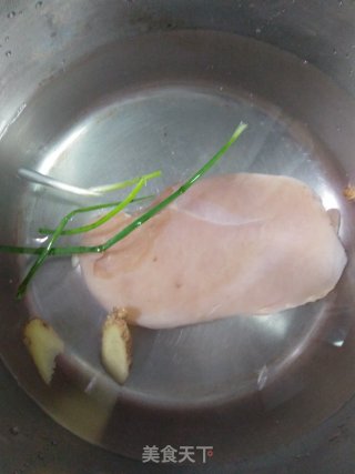 凉拌鸡丝的做法步骤：2