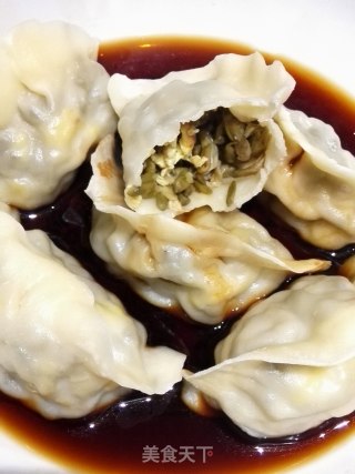 槐花蒸饺的做法步骤：8