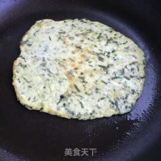 香煎韭菜饼的做法步骤：8