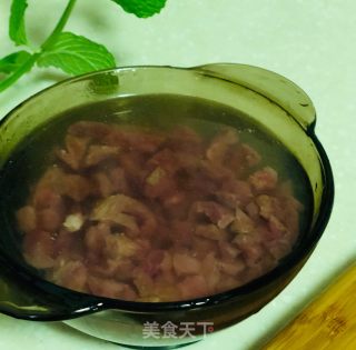 蚝油蒸牛肉鸡腿菇盒的做法步骤：3
