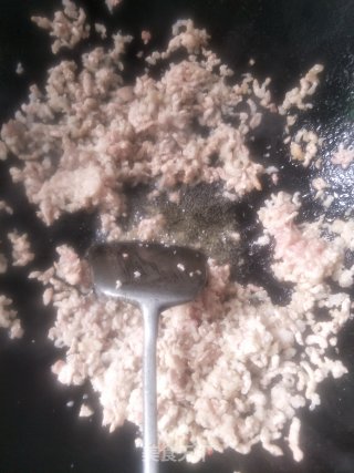 肉末蚕豆的做法步骤：3