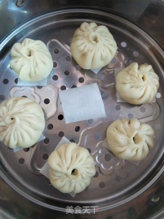 芽菜肉包子的做法步骤：6