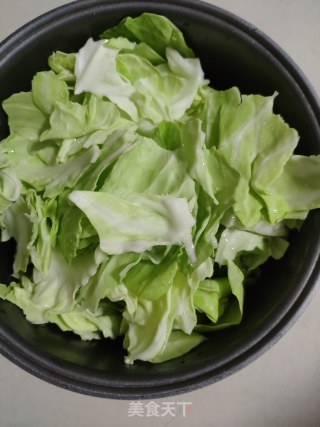手撕包菜的做法步骤：1