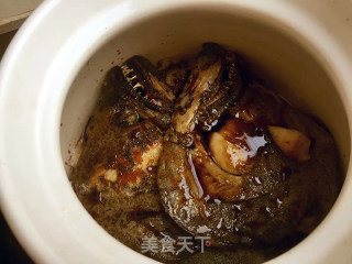 蒜香砂锅碟鱼头的做法步骤：9