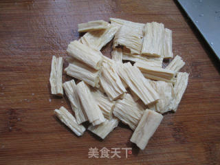 开洋腐竹炒西兰花的做法步骤：2