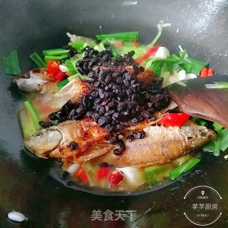 豆豉香鲫鱼的做法步骤：9