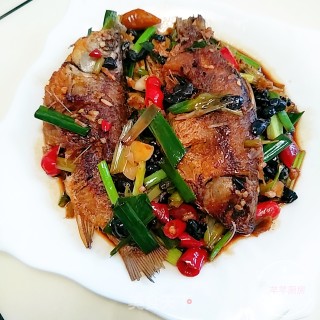 豆豉香鲫鱼的做法步骤：11