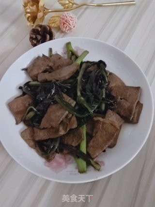 血皮菜炒猪肝的做法步骤：10
