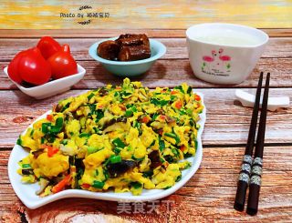 韭菜香菇胡萝卜炒鸡蛋#水果#的做法步骤：14