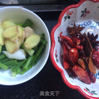 排骨炖玉米的做法步骤：3