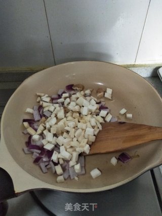 甜椒炒豌豆的做法步骤：7